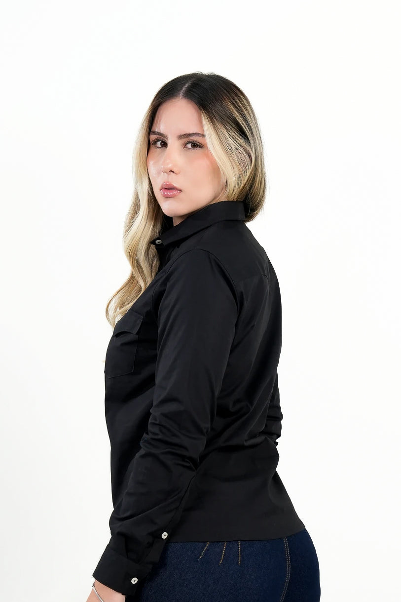 Camisa Mujer Negra Clásica "Midnight Elegance"