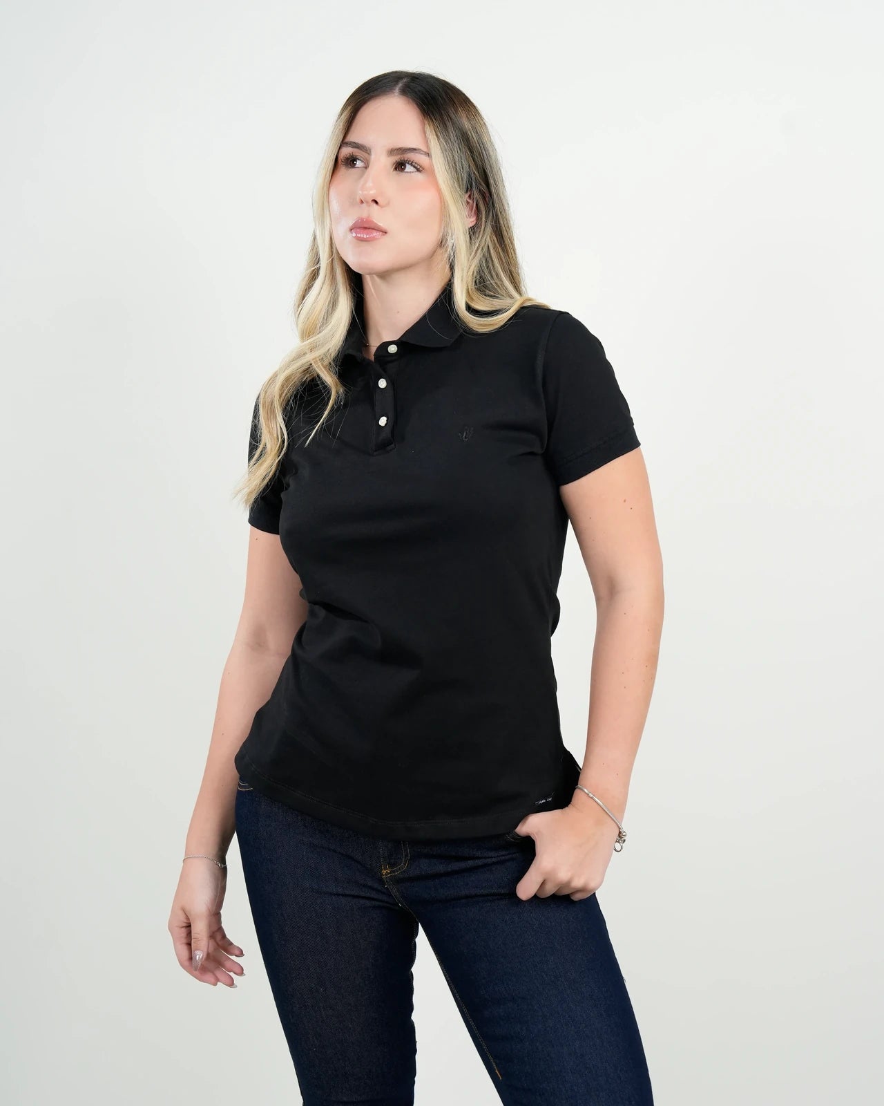 Polo Mujer Negro "Timeless Black"