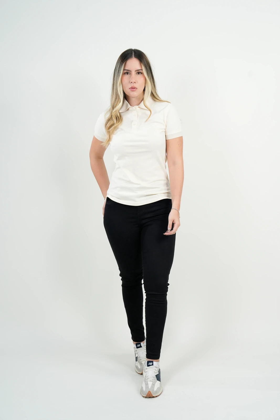 Polo Mujer Beige "Classic Ivory"