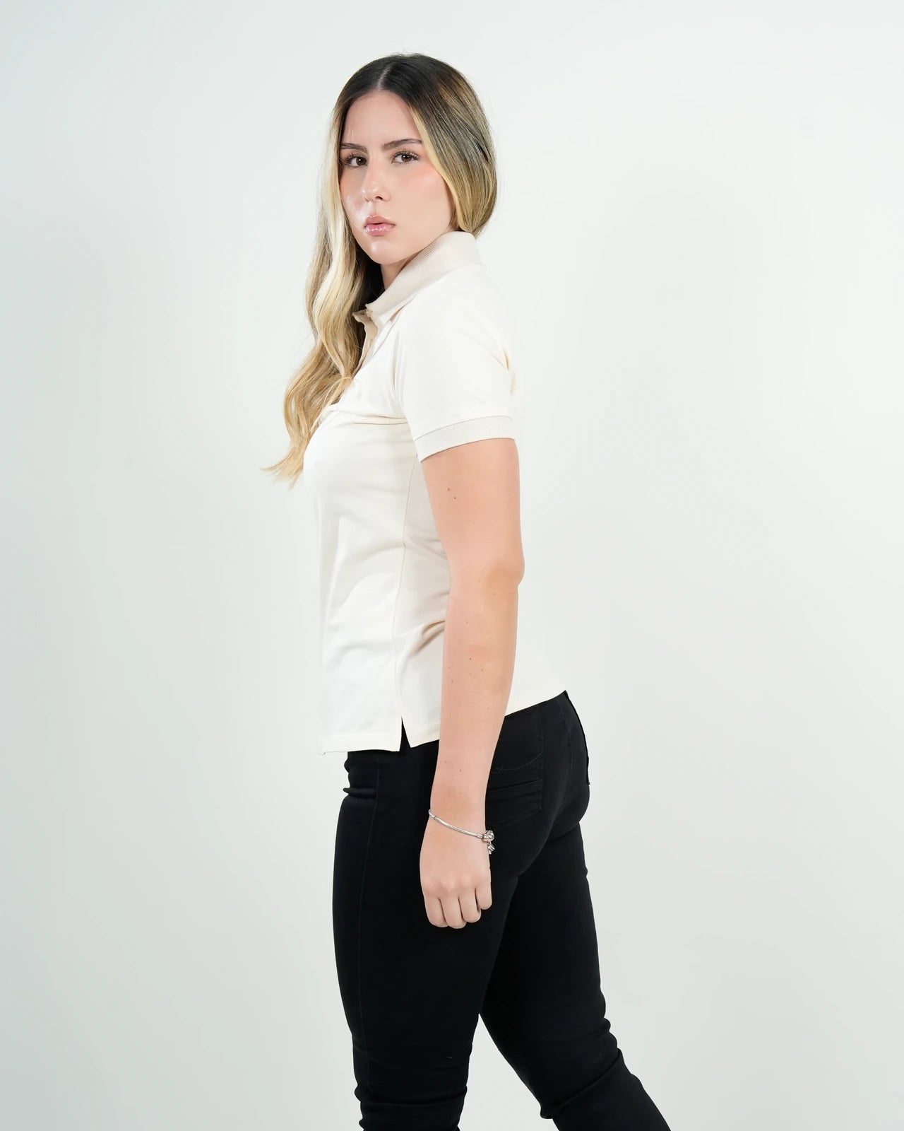 Polo Mujer Beige "Classic Ivory"