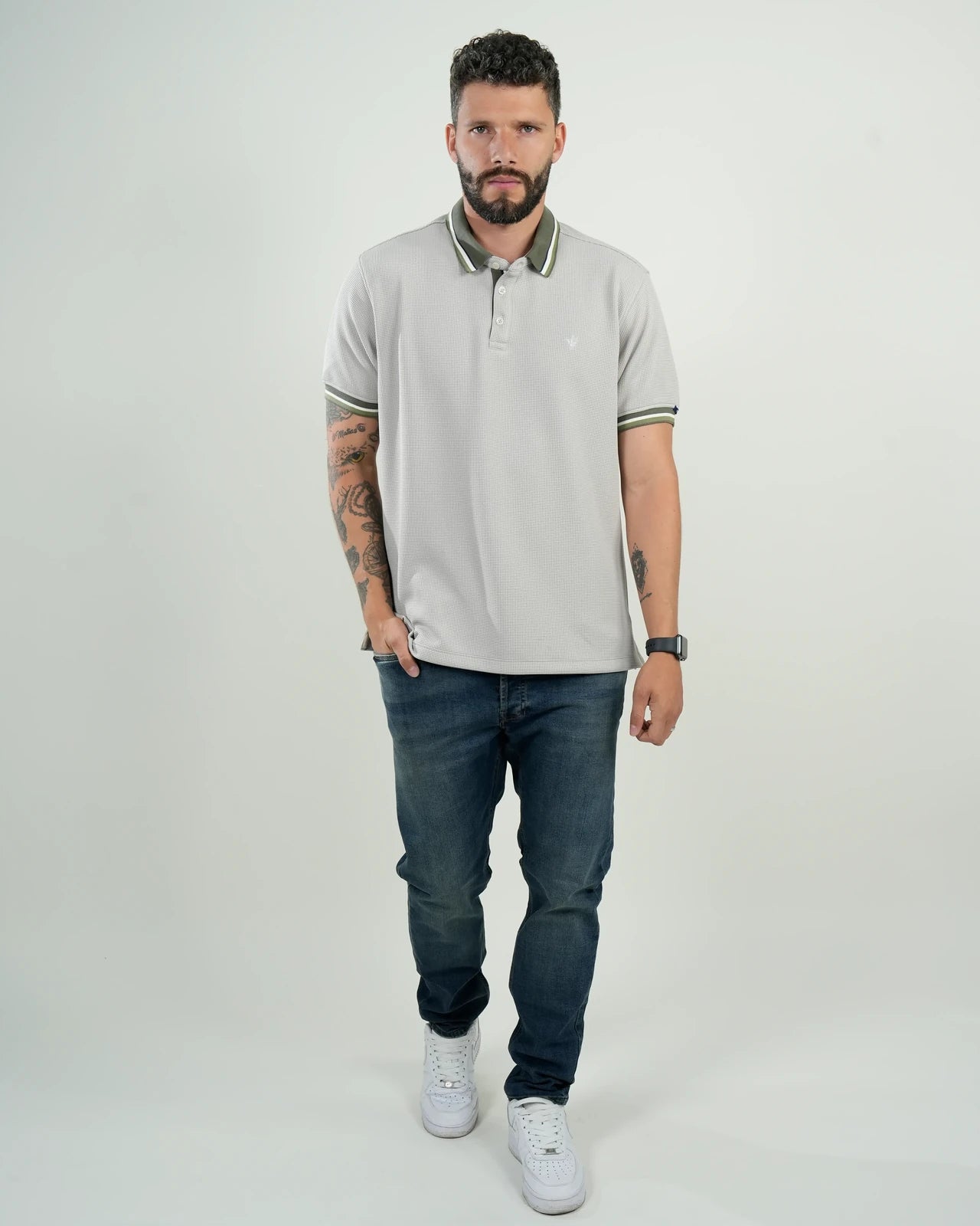 Polo Amalfi Gris Perla con Detalles Verdes