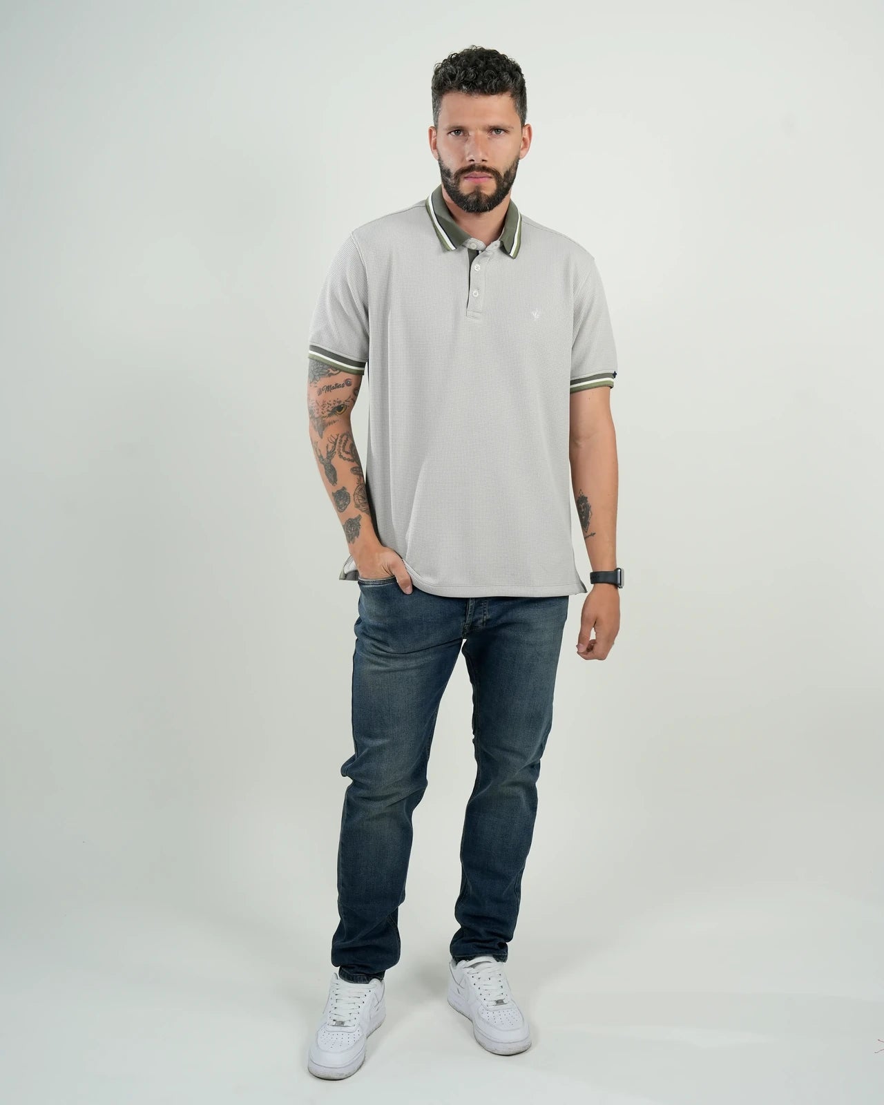 Polo Amalfi Gris Perla con Detalles Verdes