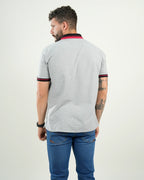 Polo Mayfair Gris Claro con Ribetes Negro & Carmesí