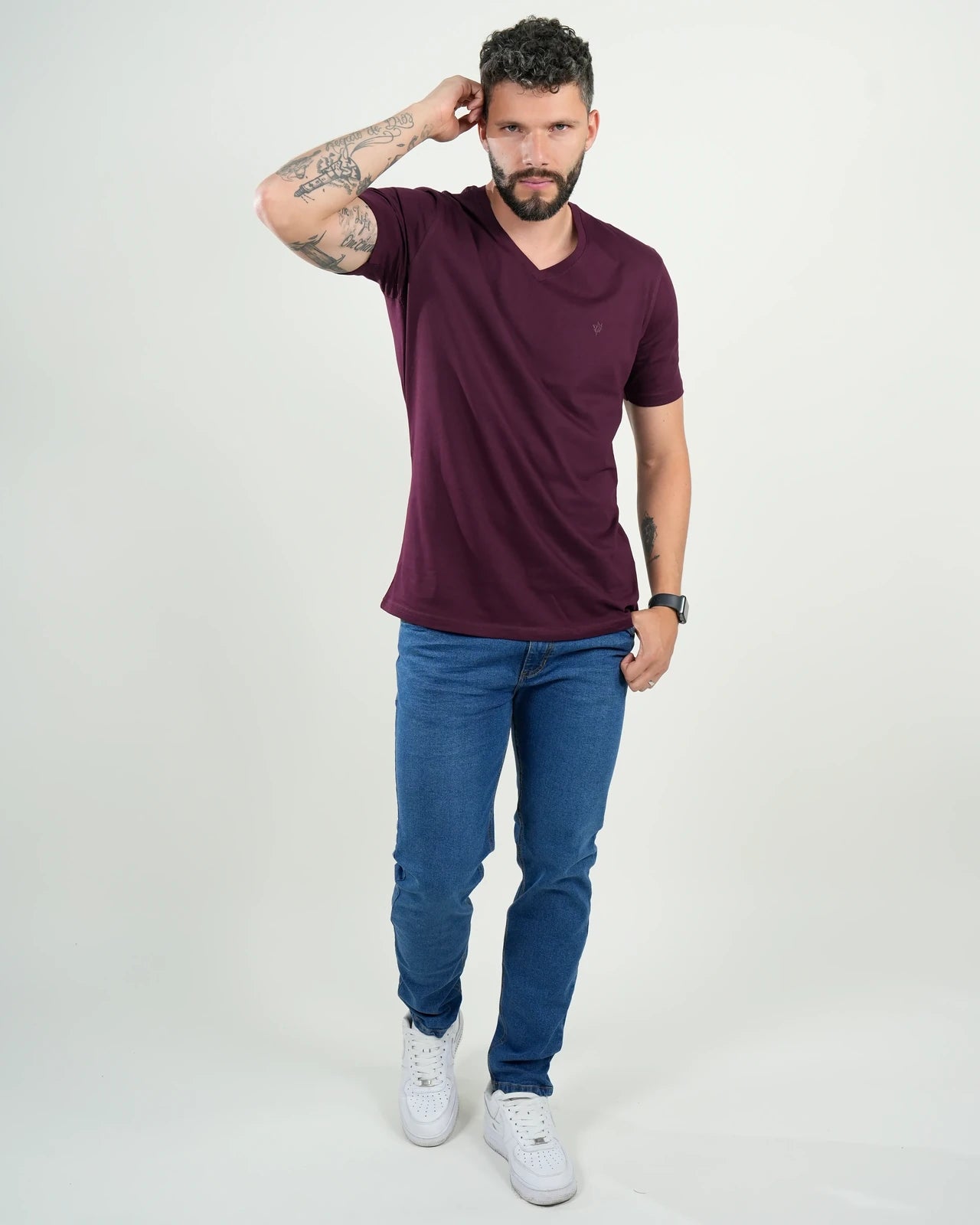 Camiseta Windsor Cuello V Vino Tinto