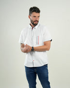 Camisa Blanca de Manga Corta con Detalles Tricolor