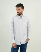 Camisa de vestir a cuadros blancos y azules