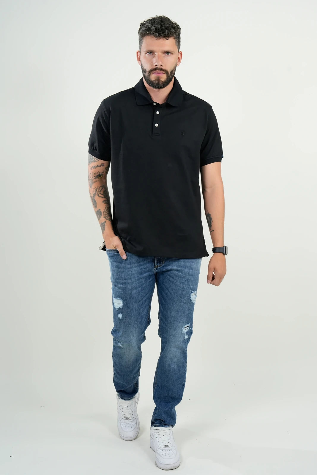 Polo para hombre en color negro – Ideal para look casual o semi formal