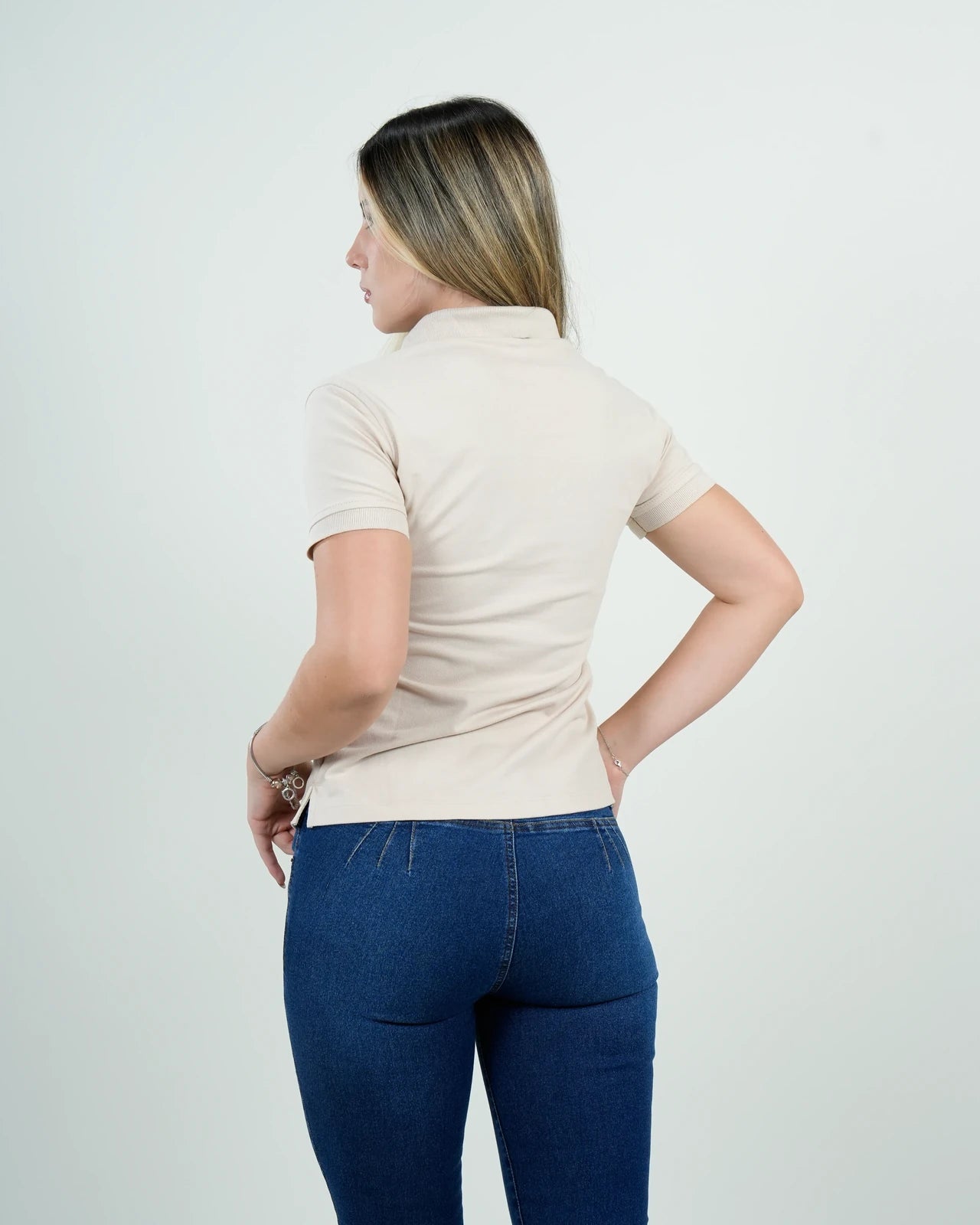 Polo Beige Clásico Essential