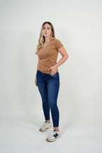 Camiseta Cuello V Café