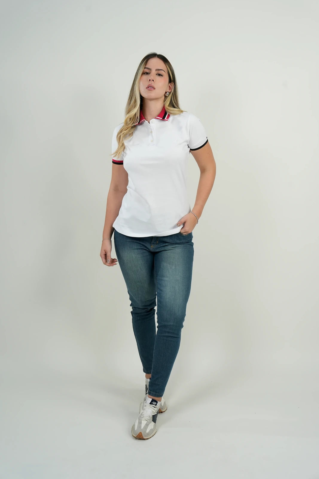 Polo Mujer Blanco Detalles Tricolor