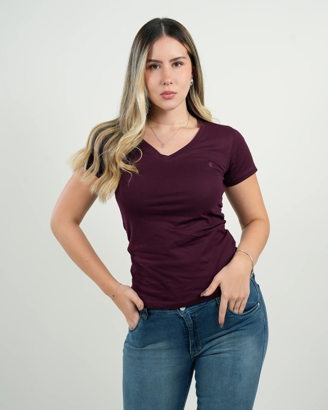 Camiseta Ashford Vino Escote V