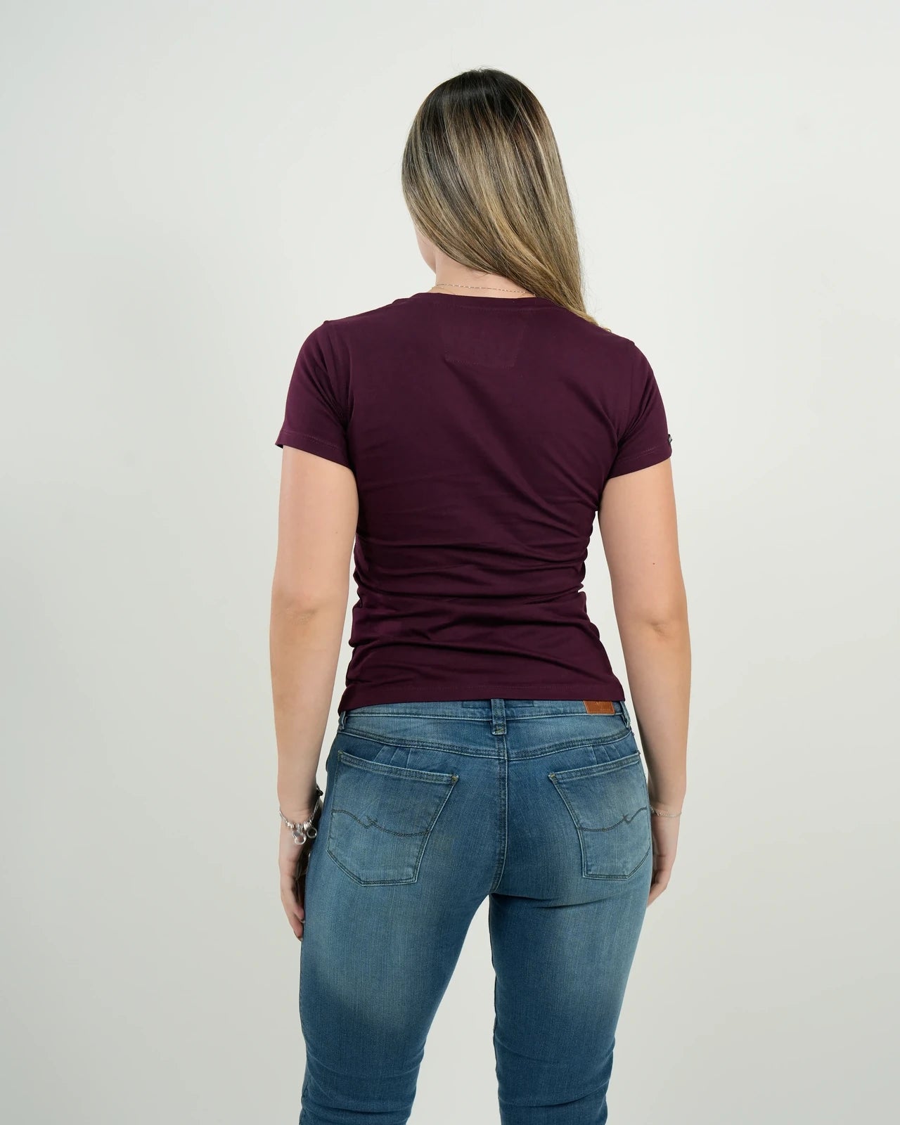 Camiseta Ashford Vino Escote V