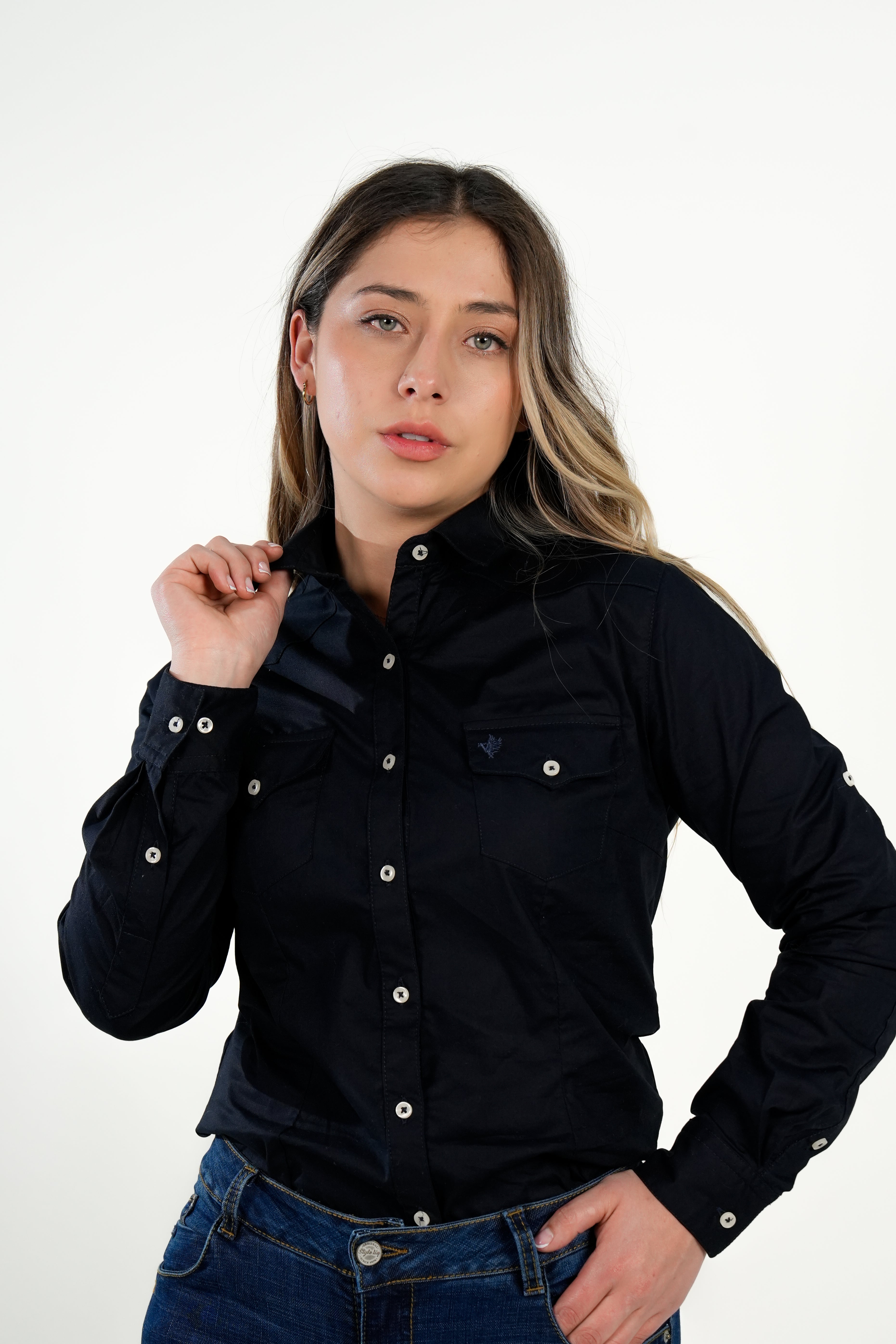 Blusa Camisera azul oscura clásica