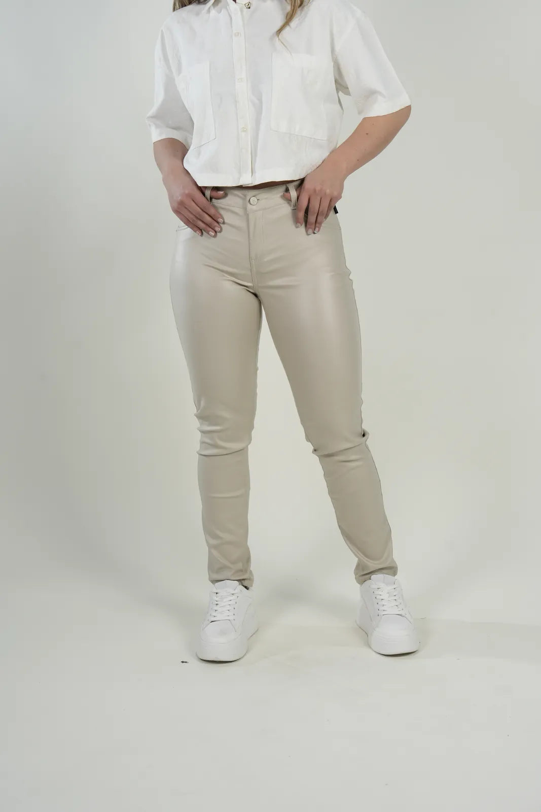 Pantalón Leather Touch Beige