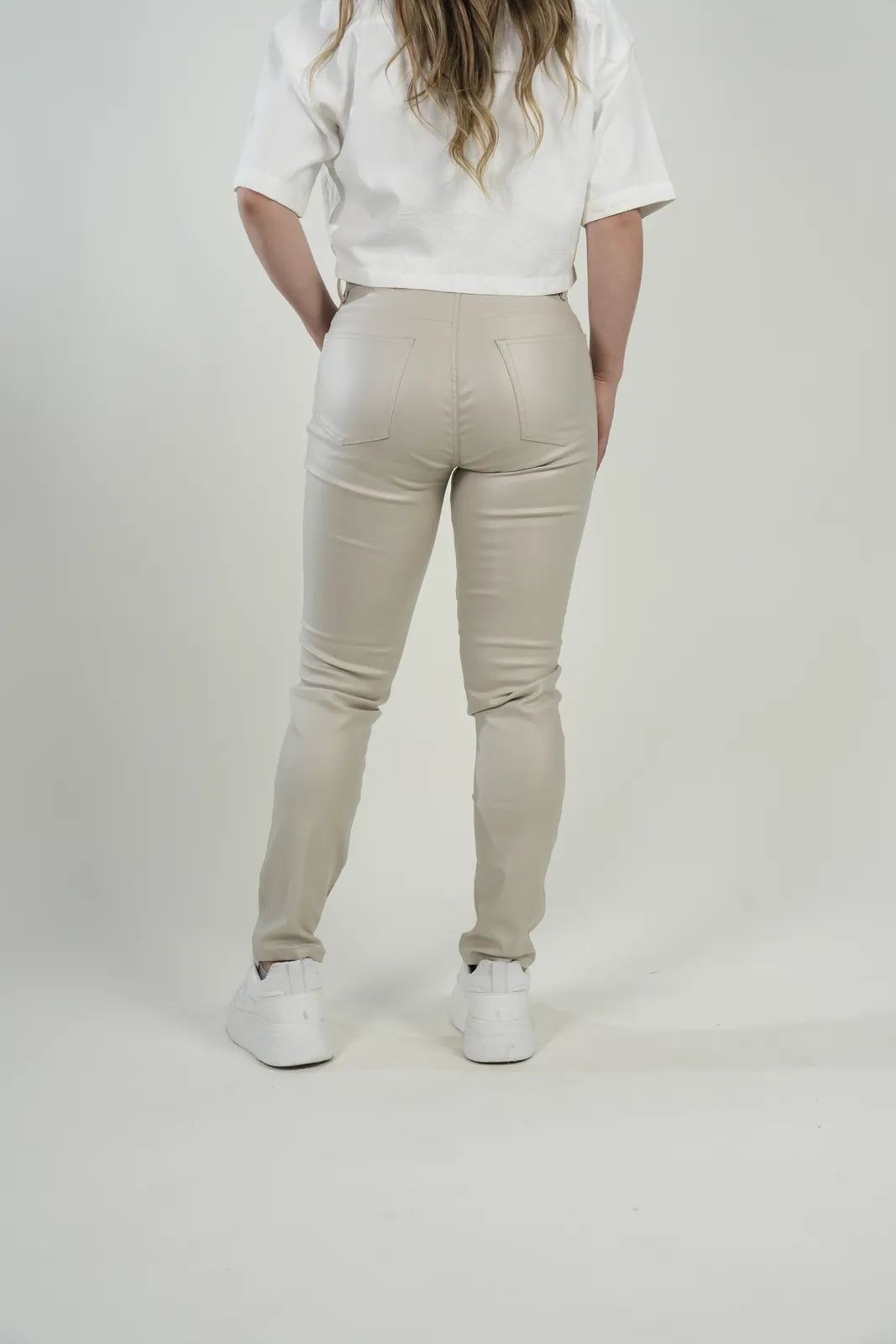 Pantalón Leather Touch Beige