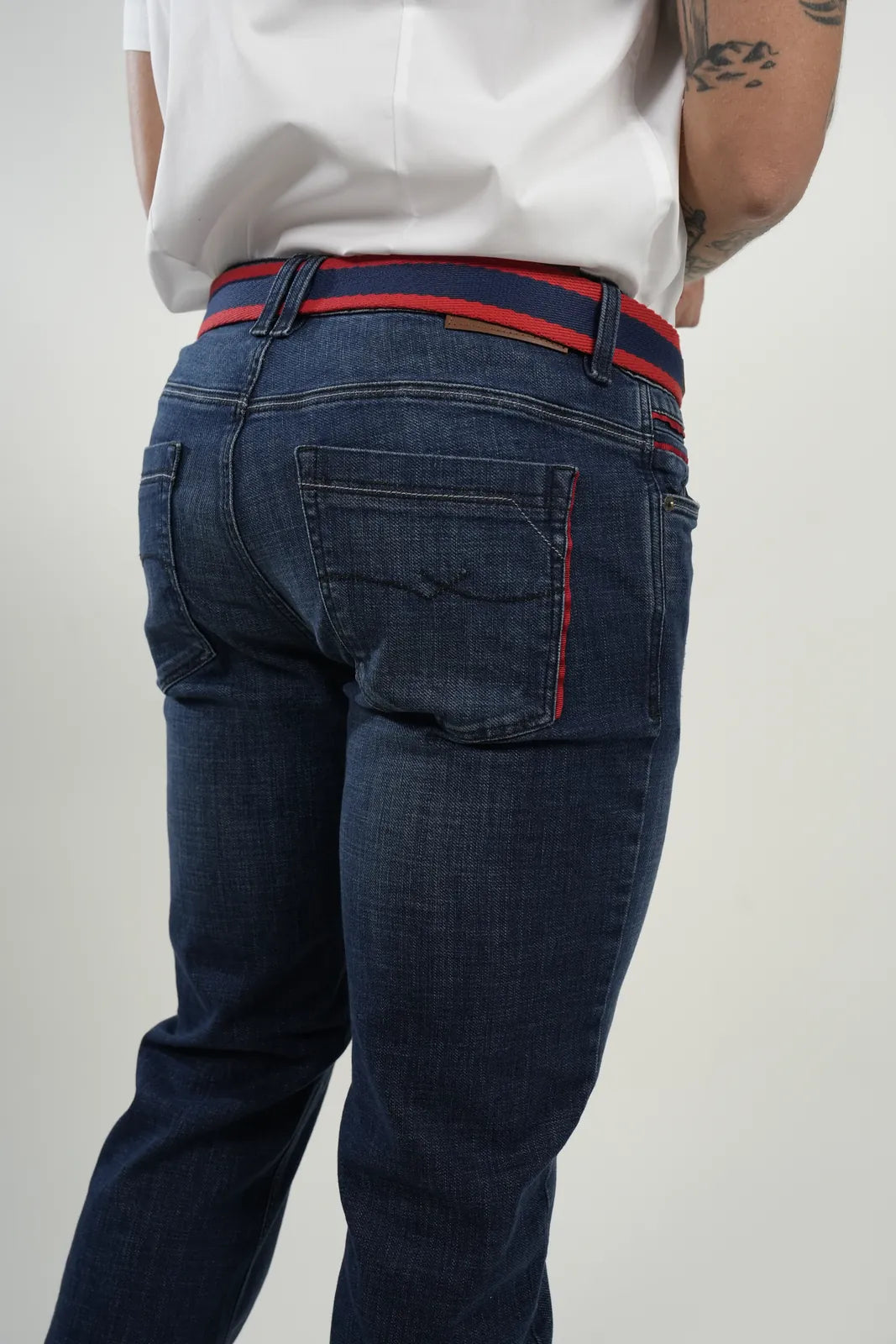 Jean Dark Blue Distressed