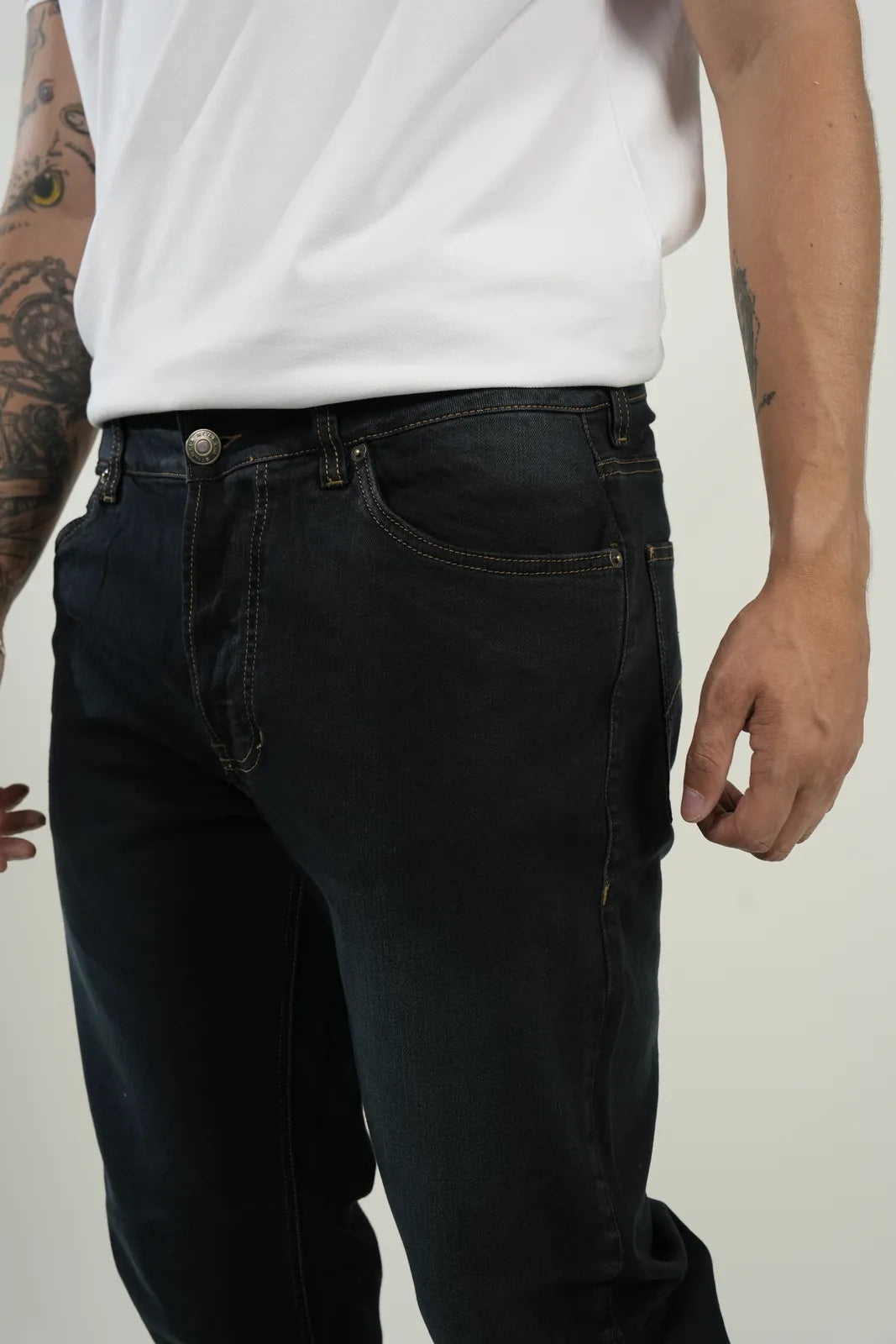 Jean Indigo Essential