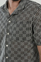 Camisa estampada ritmo urbano