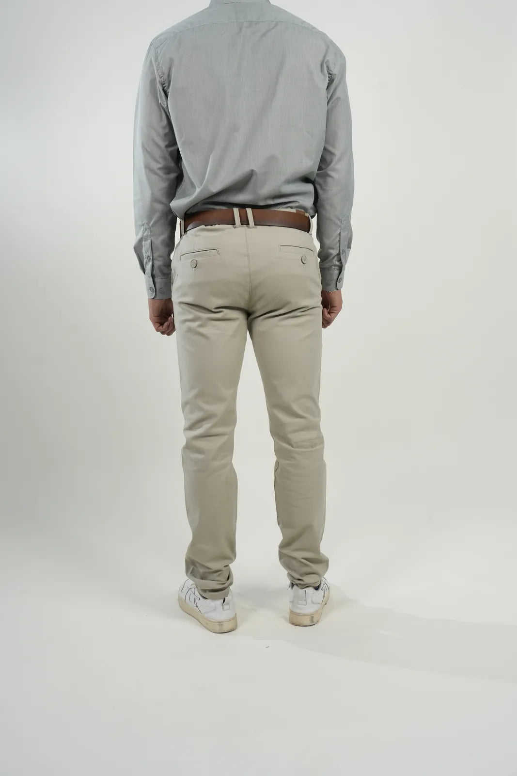 Pantalón Khaki Essential