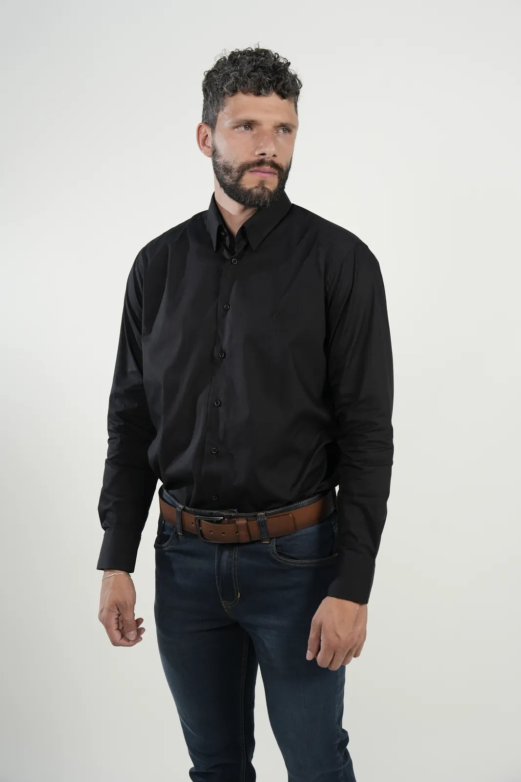 Camisa Black Essential