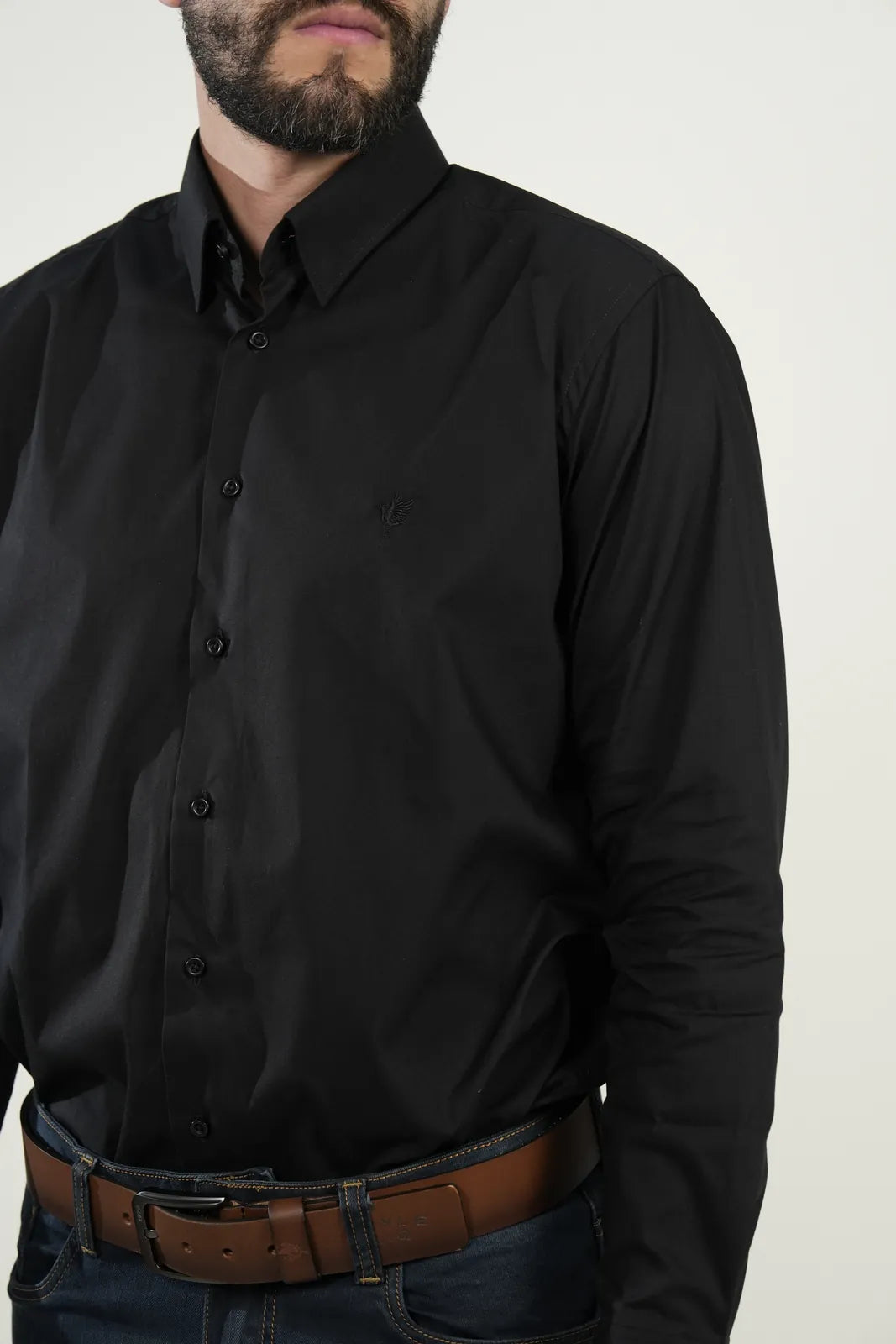 Camisa Black Essential
