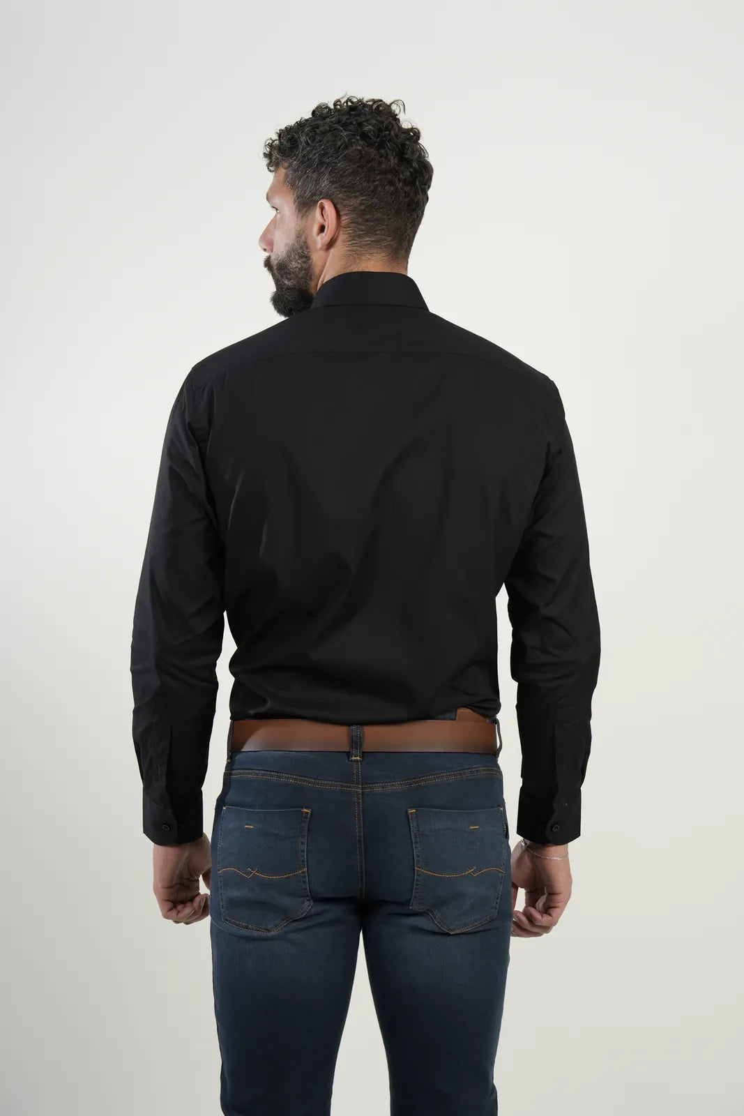 Camisa Black Essential