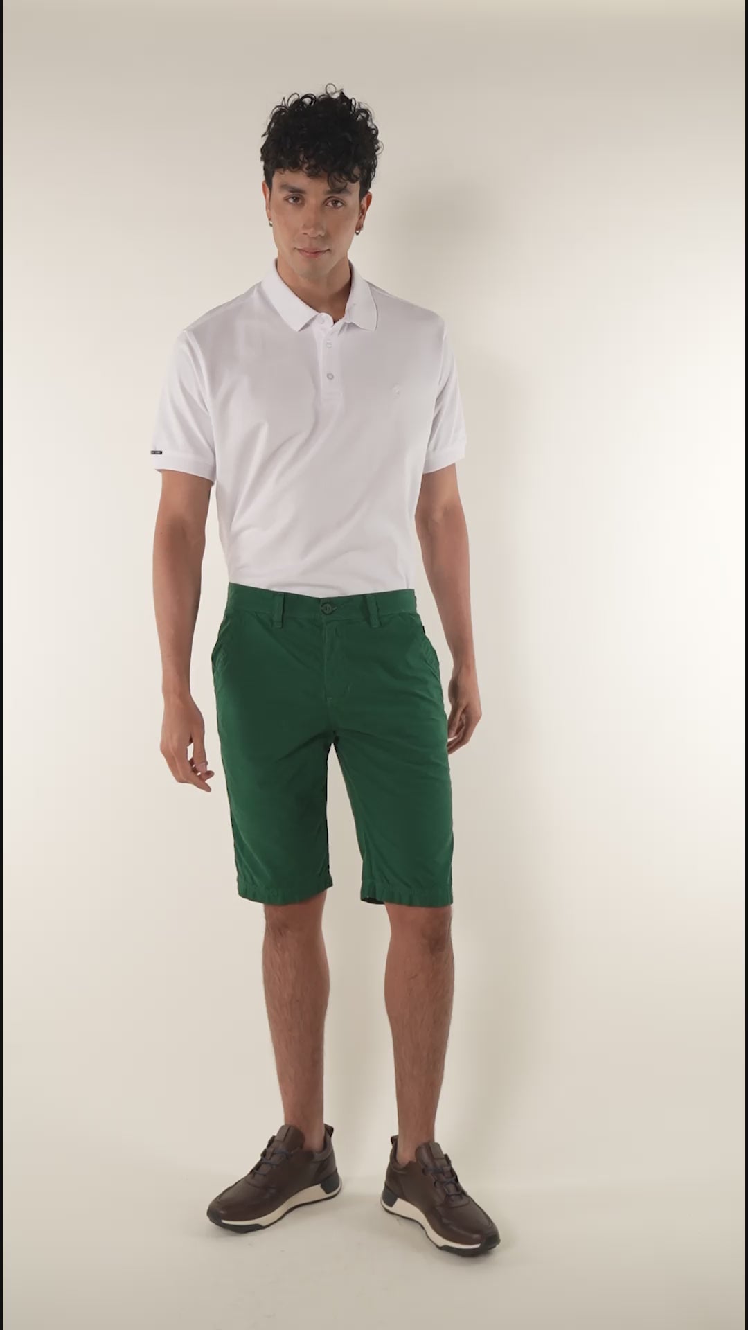 Bermuda para hombre color verde botella