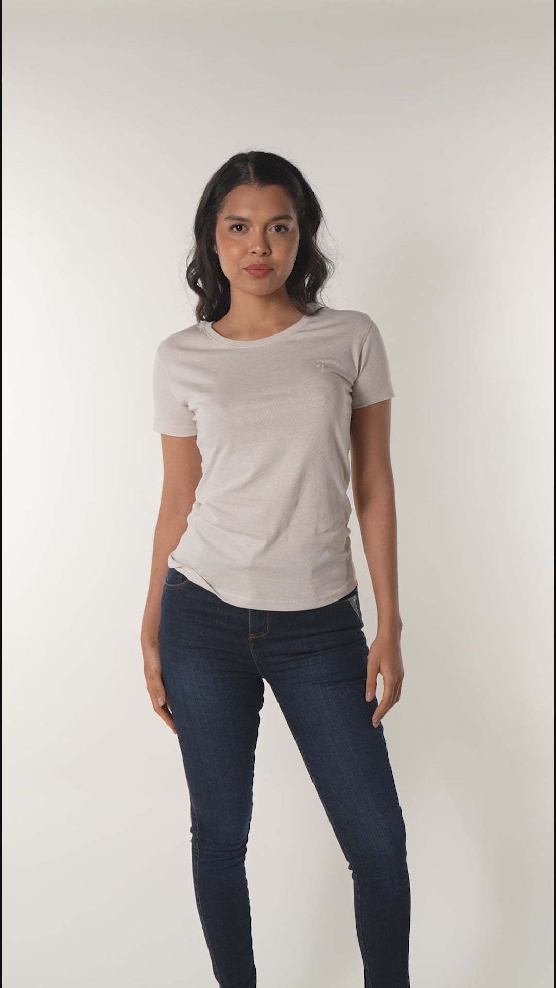 Camiseta básica mujer manga corta cuello redondo