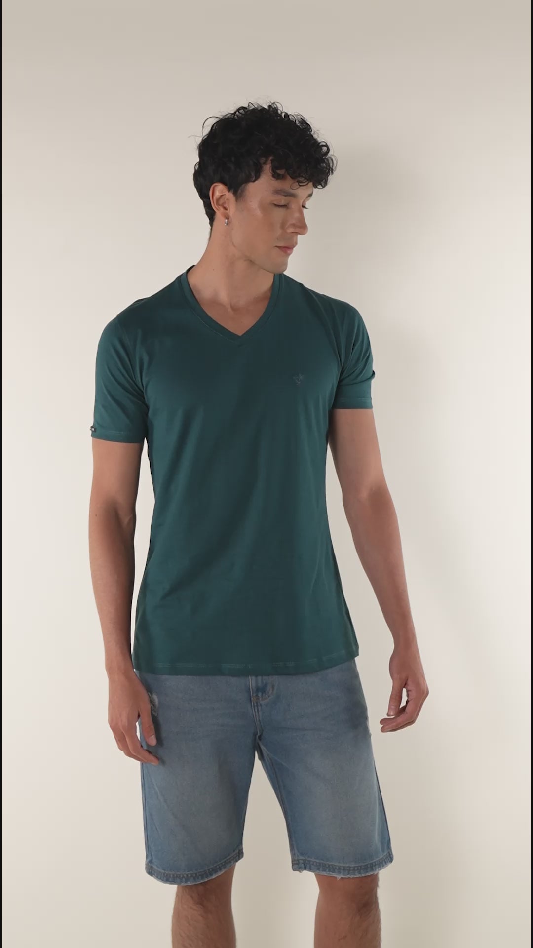 Camiseta básica para hombre manga corta cuello V